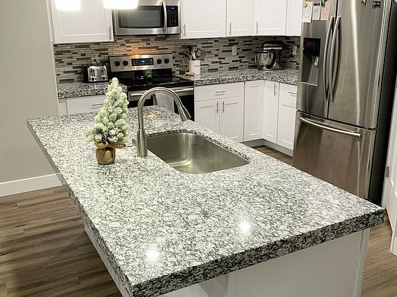 Building Photo - 1999 E Abbey Way