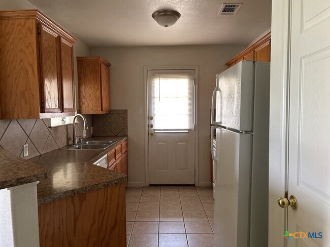 Building Photo - 3205 Baldwin Loop