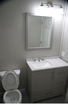 Building Photo - 1513 Layman Dr