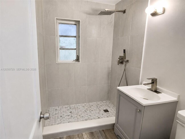 Building Photo - 740 NW 130th St