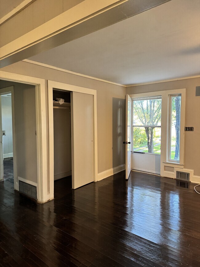 Building Photo - 3507 US-421