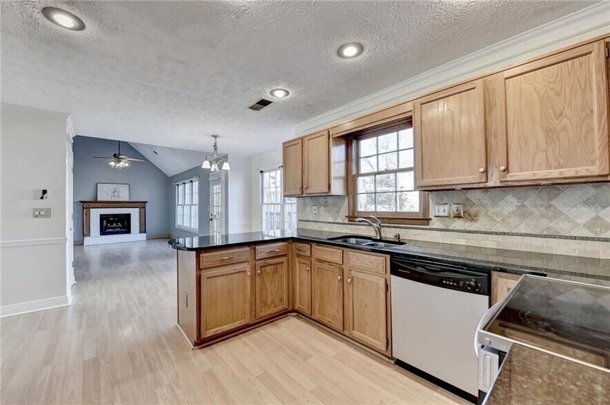 Building Photo - 3945 Genoa Ct