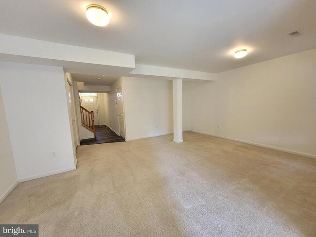 Building Photo - 13115 Rosebay Dr