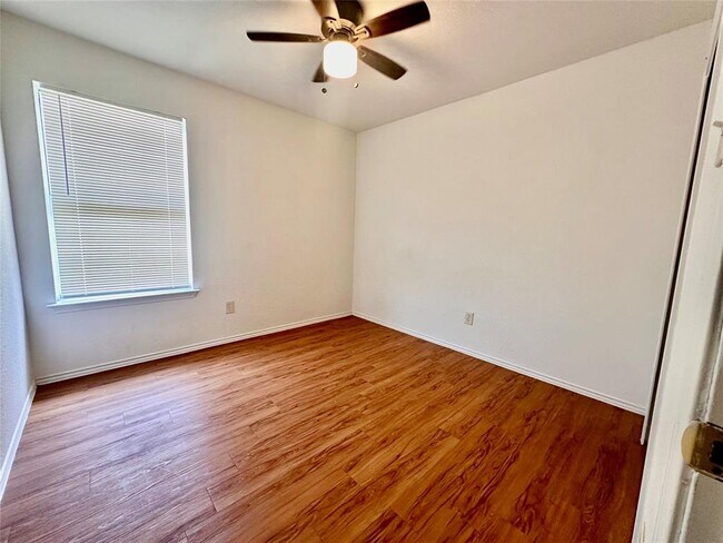 Building Photo - 17204 Ardisia Dr
