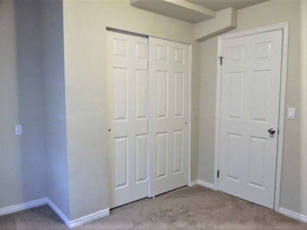 Building Photo - 5404 W Sunfalls Ct