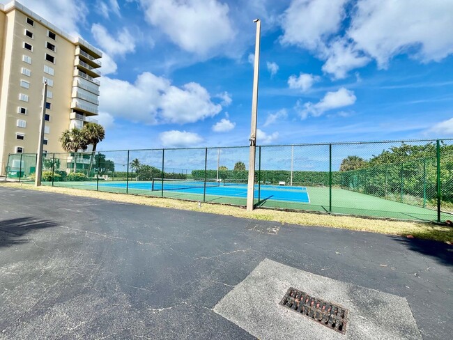 Building Photo - Annual Rental on Hutchinson Island