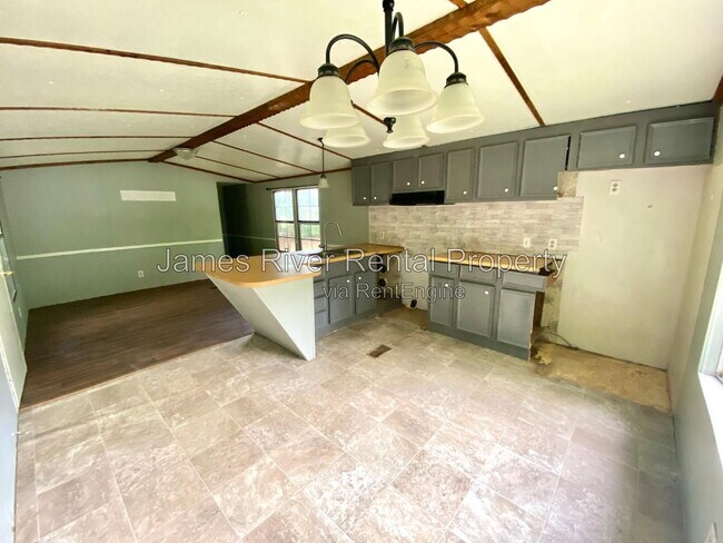 Building Photo - 15 Bonnydale Ln