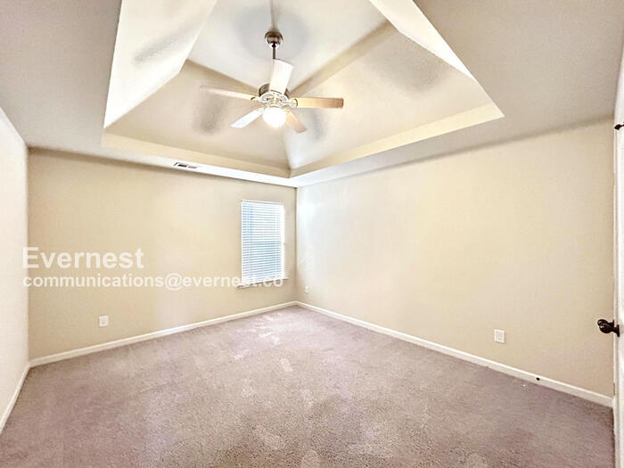 Building Photo - 350 Adverstone Ct