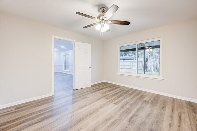 Building Photo - 1823 Grand Park Dr