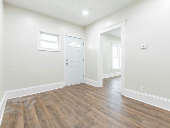 Building Photo - 6709 Lawn Ave