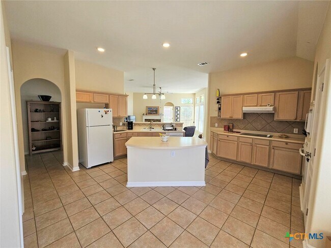Building Photo - 2253 N Ranch Estates Blvd