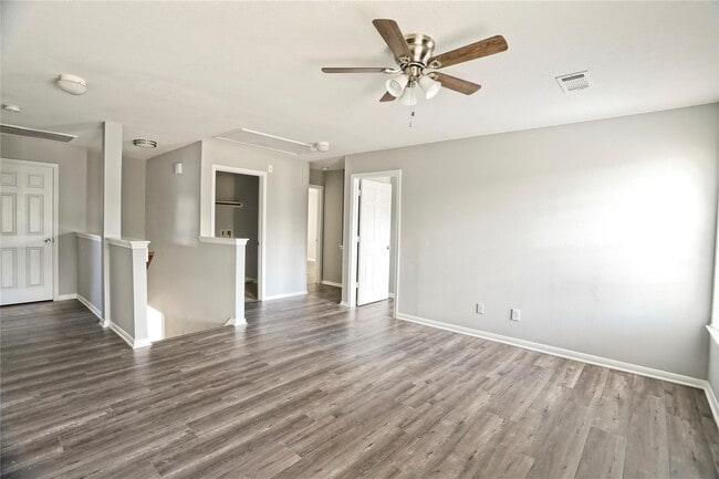 Building Photo - 18315 Water Mill Dr