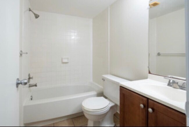Building Photo - 37 Tarragona Ct