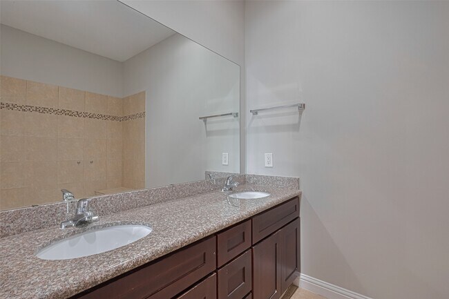 Building Photo - 15415 Addicks Stone Dr