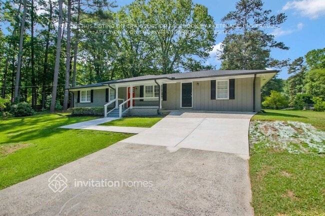 Building Photo - 1665 Elmwood Dr