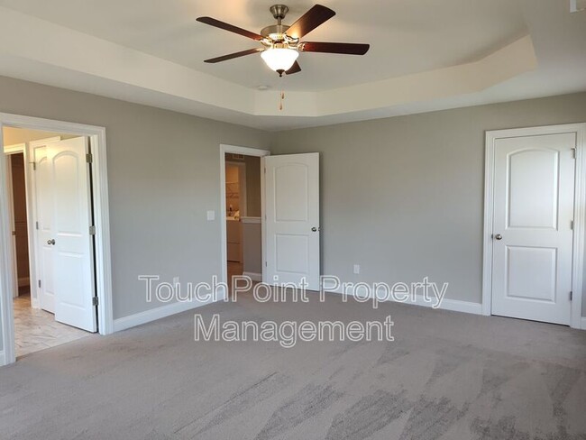 Building Photo - 170 Pine Eagle Dr