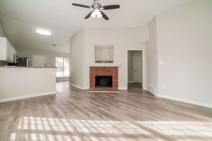 Building Photo - 9167 Kaitlyn Dr S