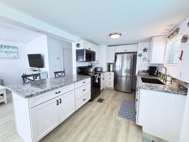 Building Photo - 1243 Nettles Blvd