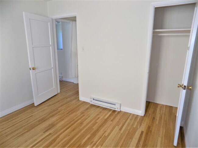 Building Photo - DOW