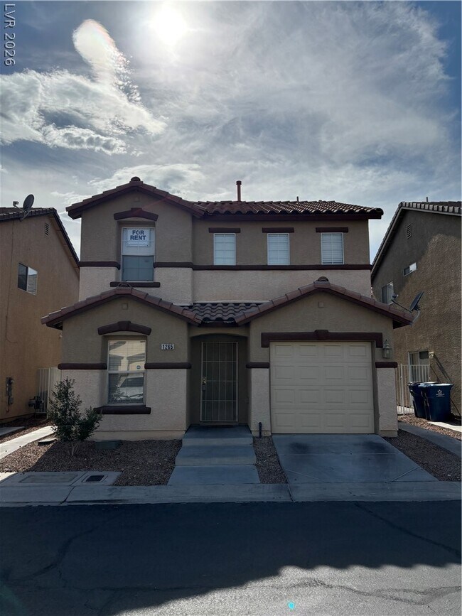 Building Photo - 1265 Orchard View St
