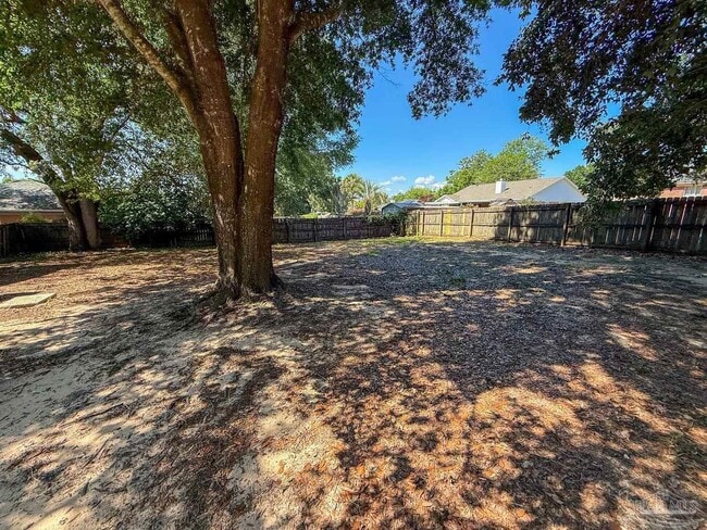 Building Photo - 3621 Pebble Ln