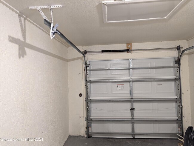 Building Photo - 1681 Owl Ln