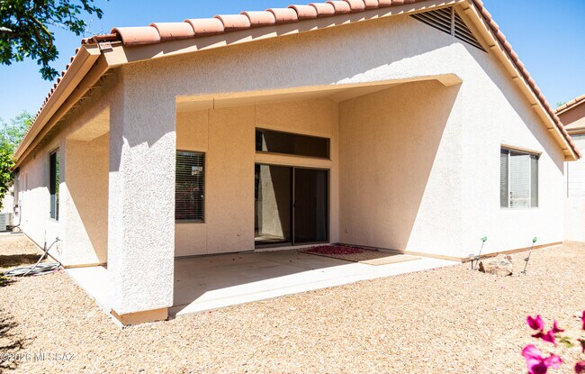 Building Photo - 11146 N Desert Flower Dr