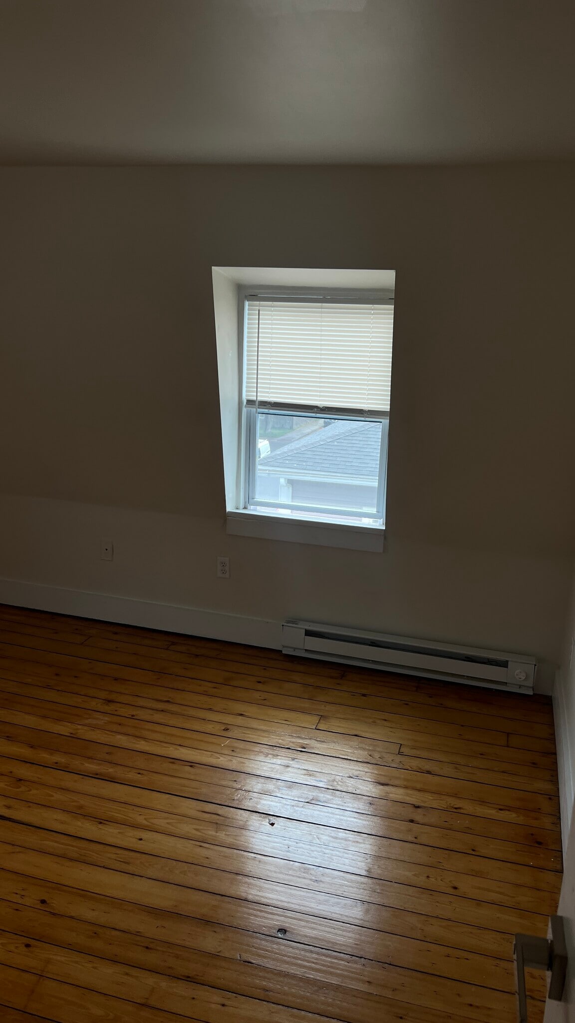 Building Photo - 44 E Bowery St