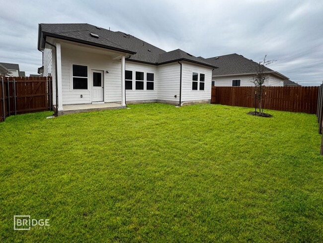 Building Photo - LIVINGSTON PLAN