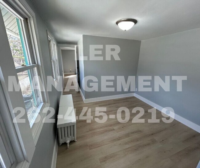 Building Photo - 1811 54th St