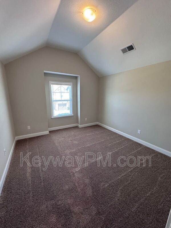 Building Photo - 3045 Venetian Dr