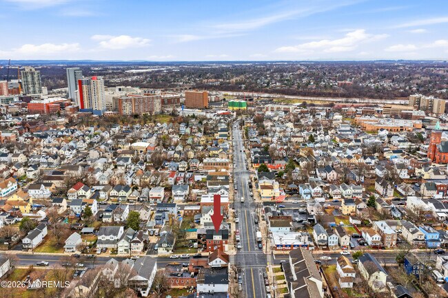 Building Photo - 115 Remsen Ave