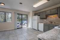 Building Photo - 76 Greenville Hwy