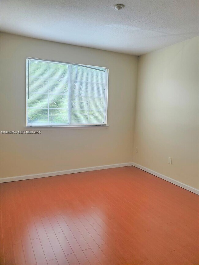 Building Photo - 9833 Baywinds Blvd