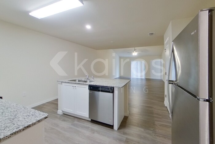 Building Photo - 9095 Aegean Cir