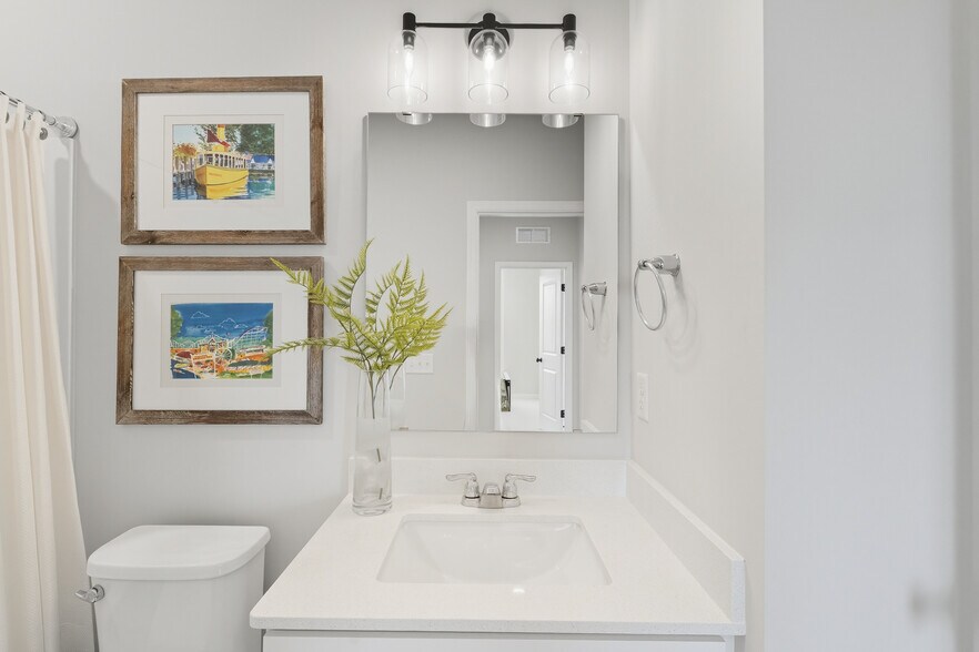 Building Photo - 3468 Knightsbridge Trl N