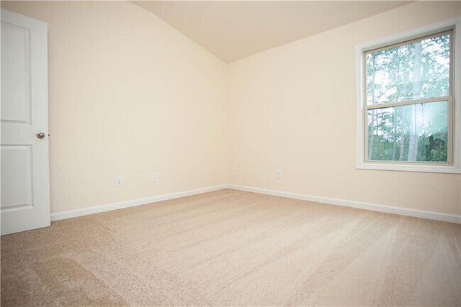 Building Photo - 4355 Almanor Cir
