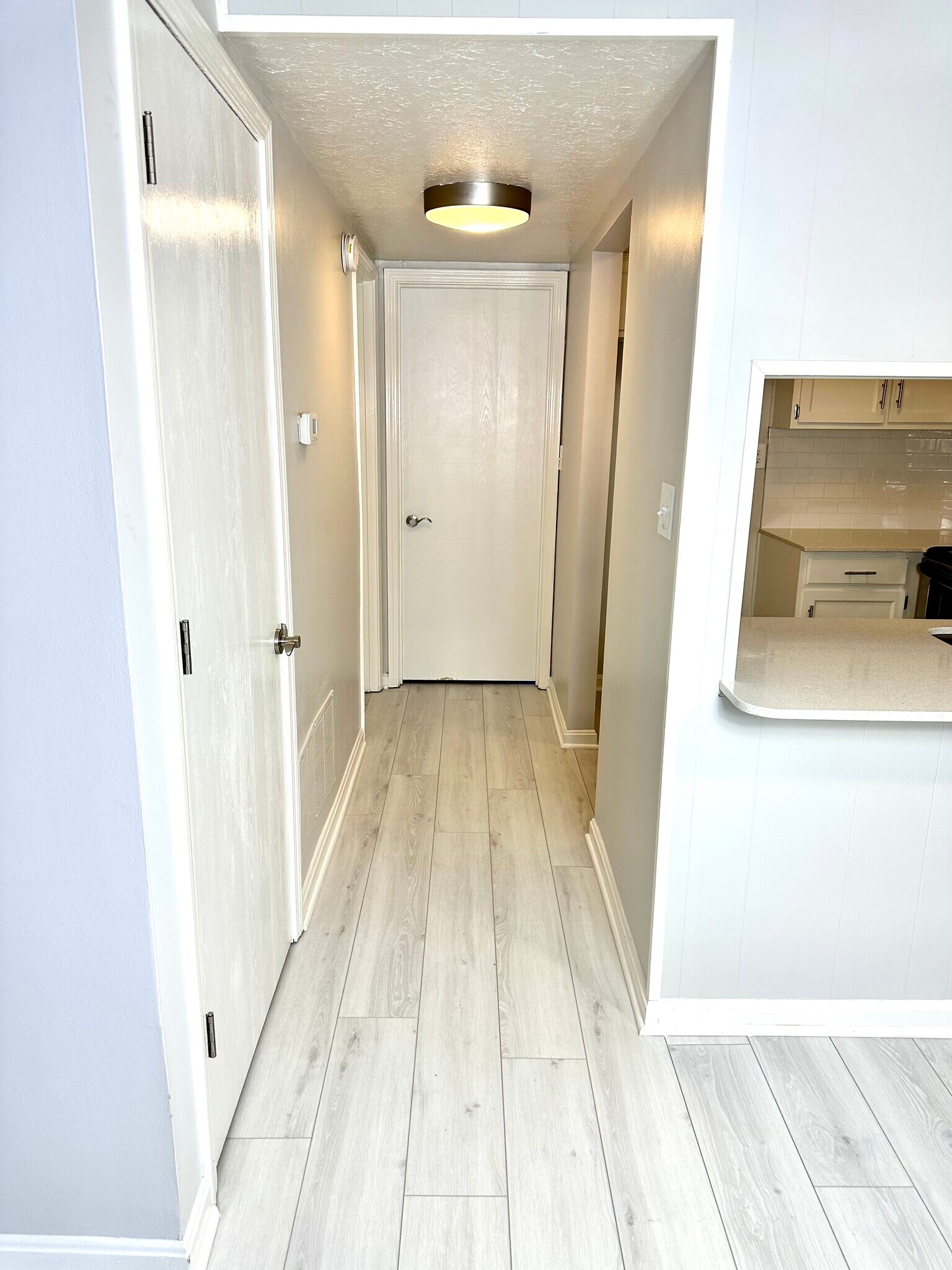 Building Photo - 124 S Sherrin Ave