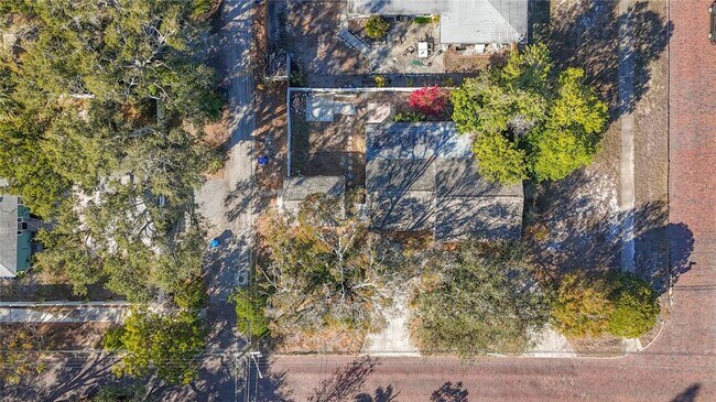 Building Photo - 424 72nd St N