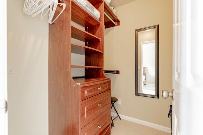 Building Photo - Furnished Rental