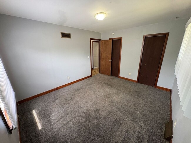 Building Photo - Bright & Spacious 3-Bedroom Home with Large Backyard