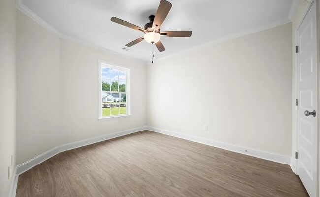 Building Photo - 102 Enclave Ct