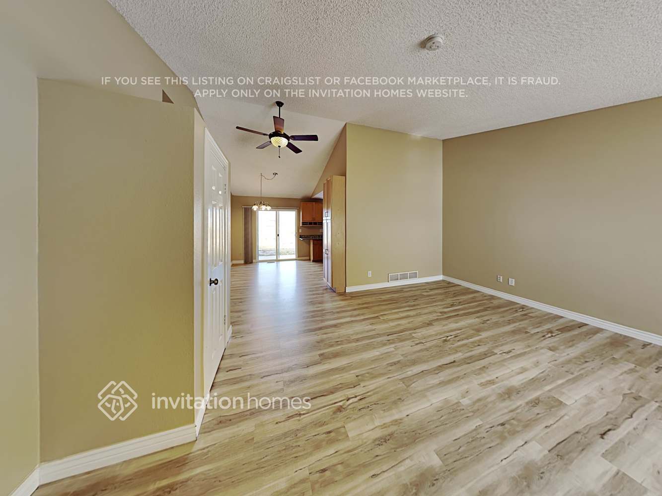 Building Photo - 21501 E Aberdeen Dr