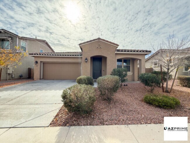 Building Photo - Modern 3/2 Buckeye Home with Den!