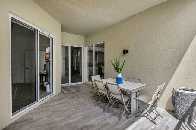 Building Photo - 7477 Campo Florido