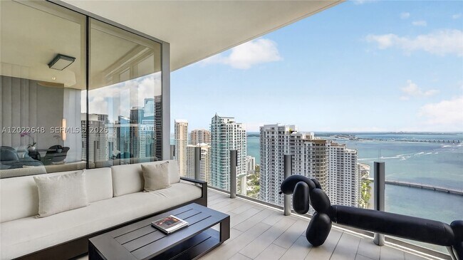 Building Photo - 300 S Biscayne Blvd