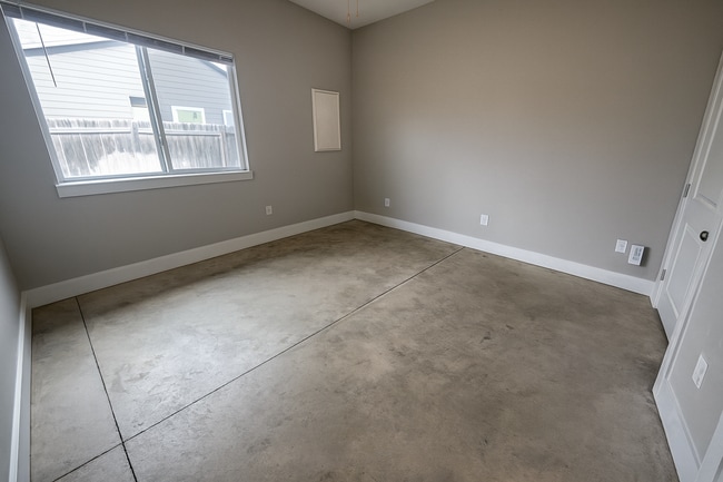 Building Photo - 2624 W 55th Cir N