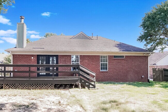 Building Photo - 7413 Tack Cove