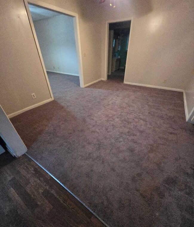 Building Photo - 801 Walnut St