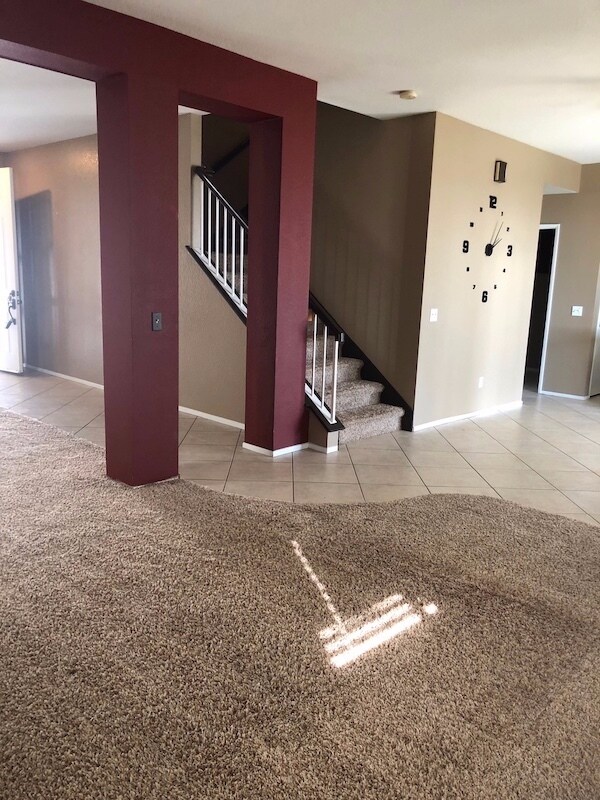 Building Photo - 14525 Saddlepeak Ct